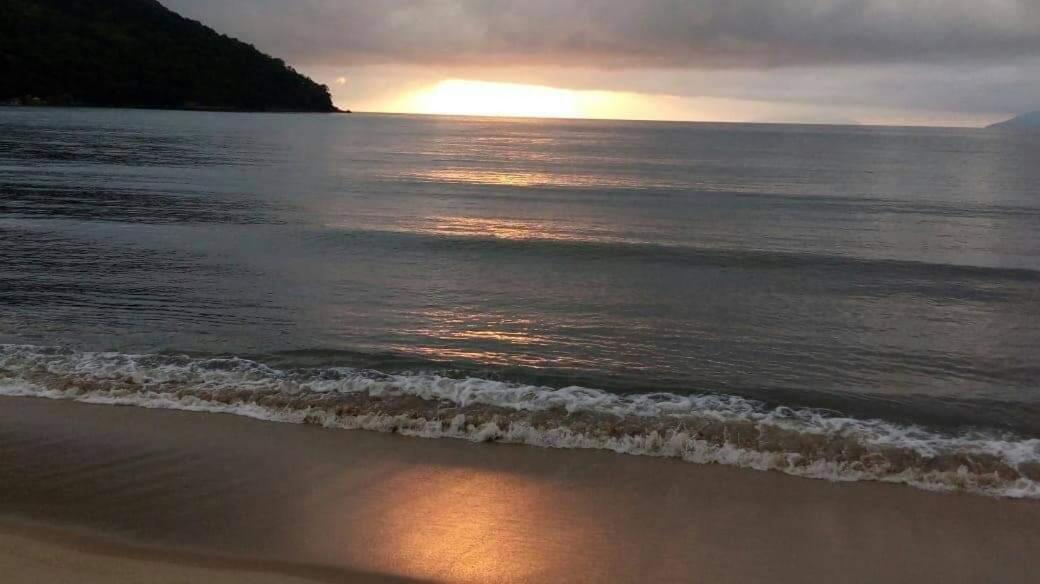 Suites Praia Martin De Sa คารากัวตาตูบา ภายนอก รูปภาพ